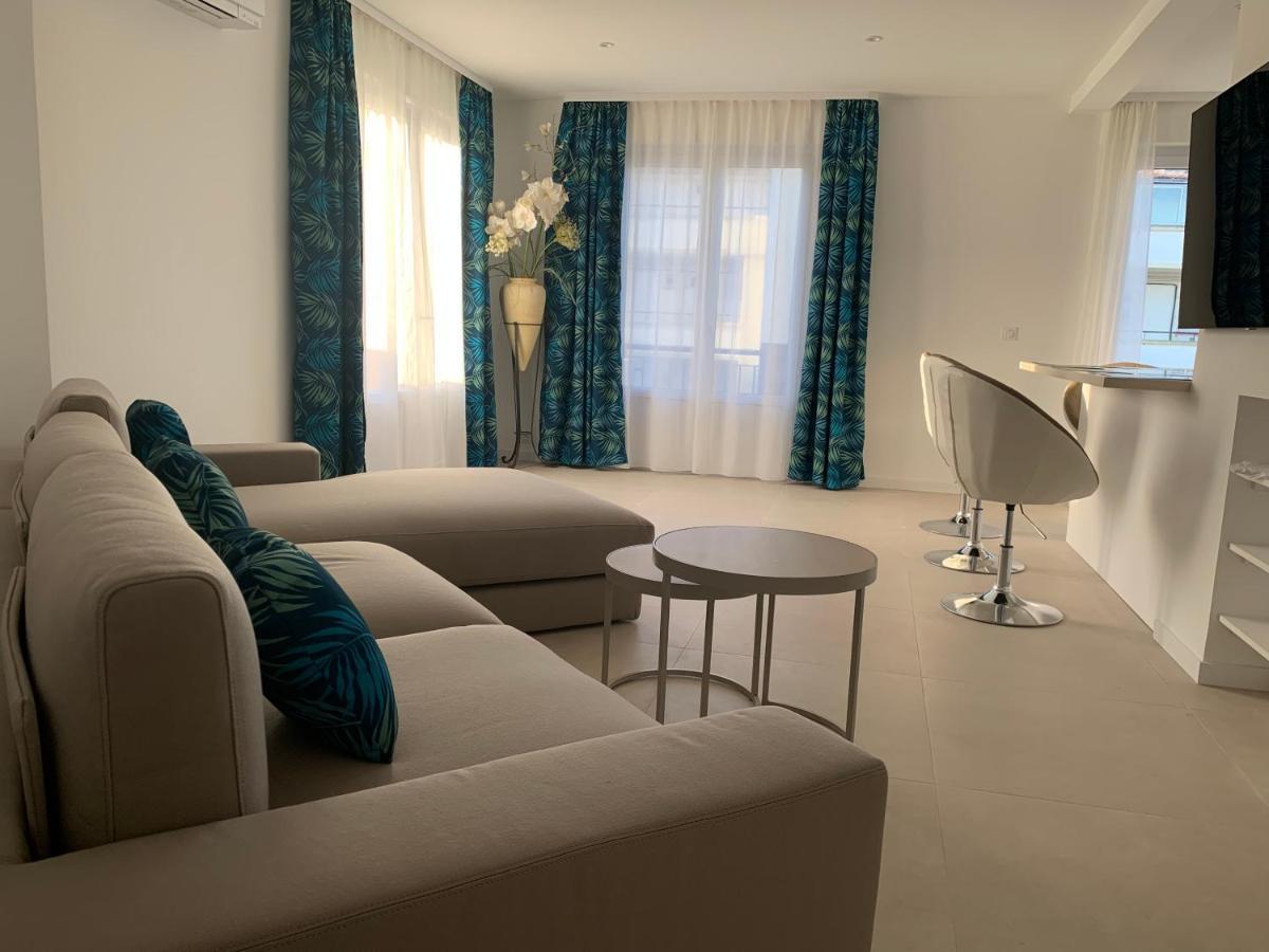 Douceurs Des Iles Apartment Frejus Exterior photo
